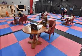 Should Kids Use Phone on Break?